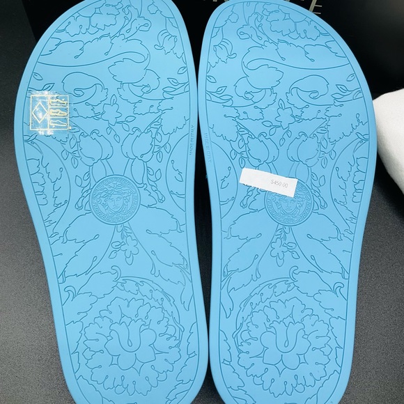 Versace Women’s Palazzo Pool Slides SIZE 37 Light Blue NWB AUTHENTIC - Picture 7 of 7